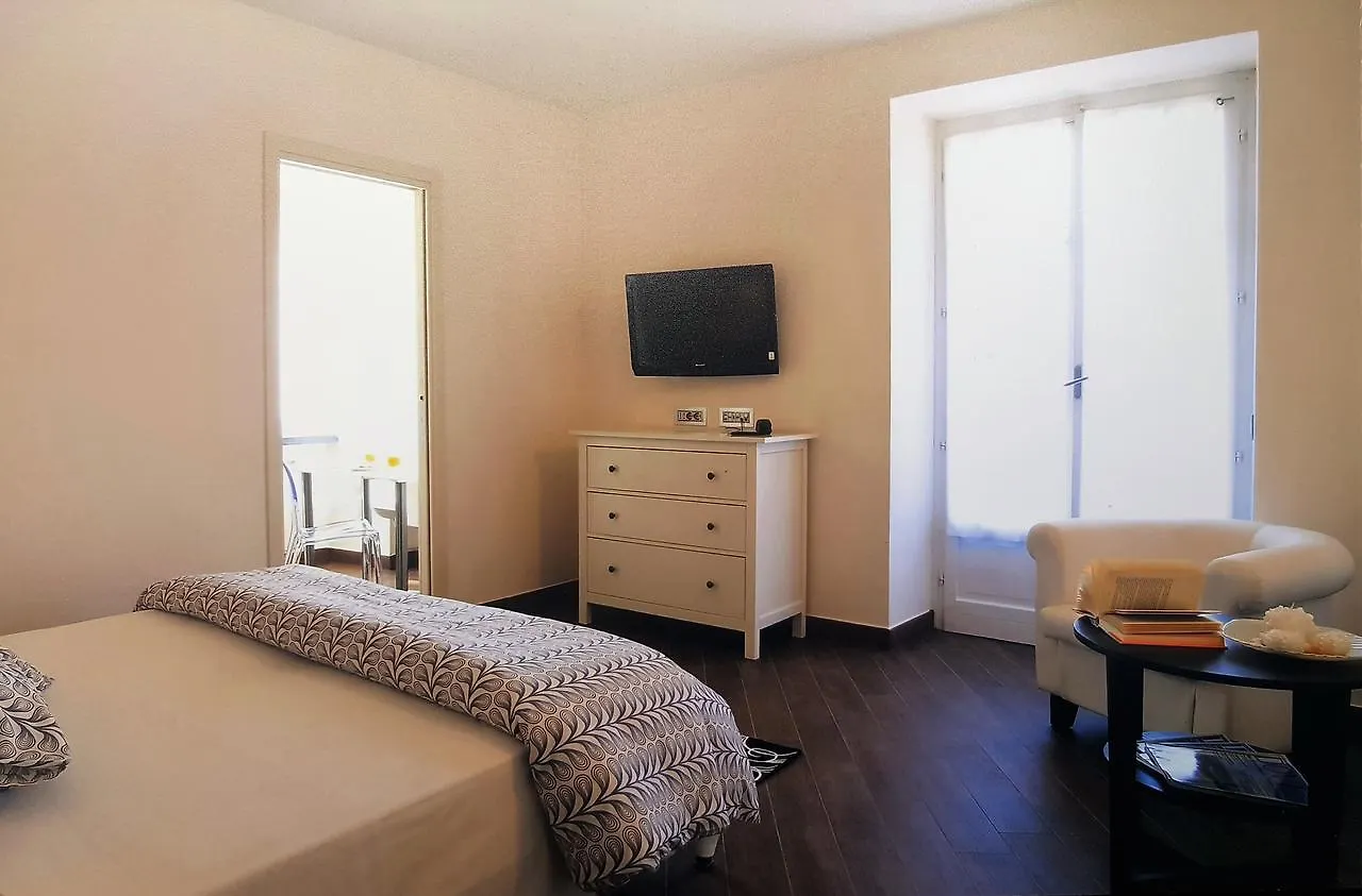 Hotel Residence Baiadelsole Laigueglia 4*,